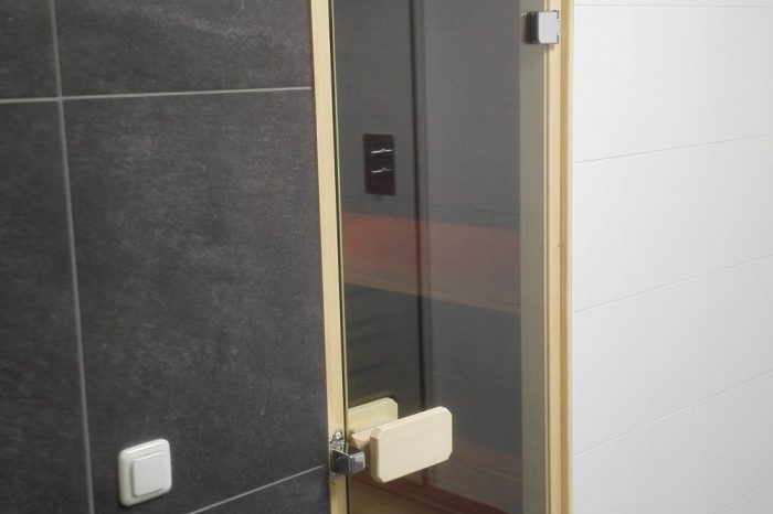 Badkamer-sauna-deur